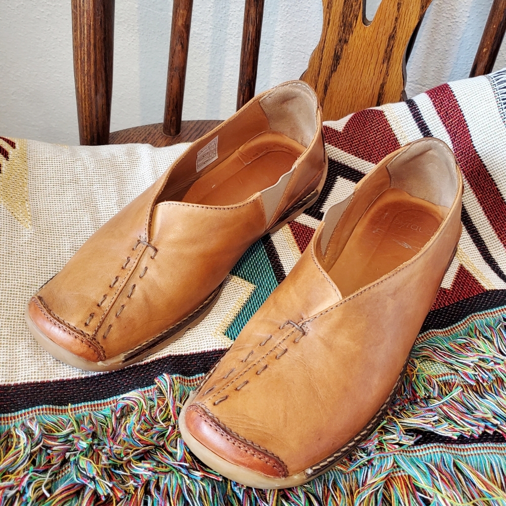 Heyraud Paris RARE Leather Artisan Loafers Slip On